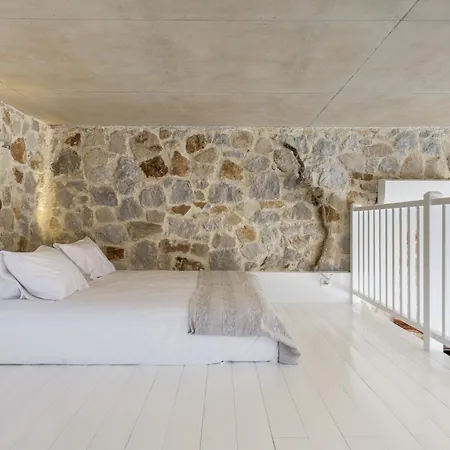 Milo Stone Apartamento Zefiría